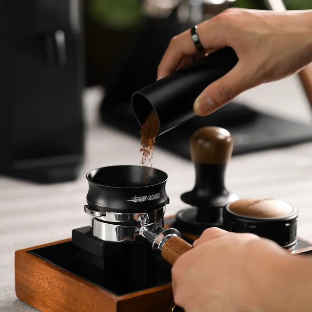 MHW-3Bomber Magnetischer Kaffeedosiertrichter 58 mm